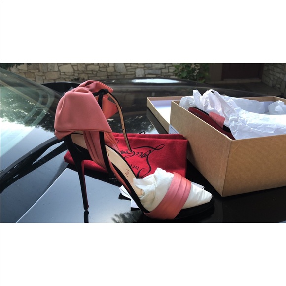 Christian Louboutin heels - Picture 2 of 4